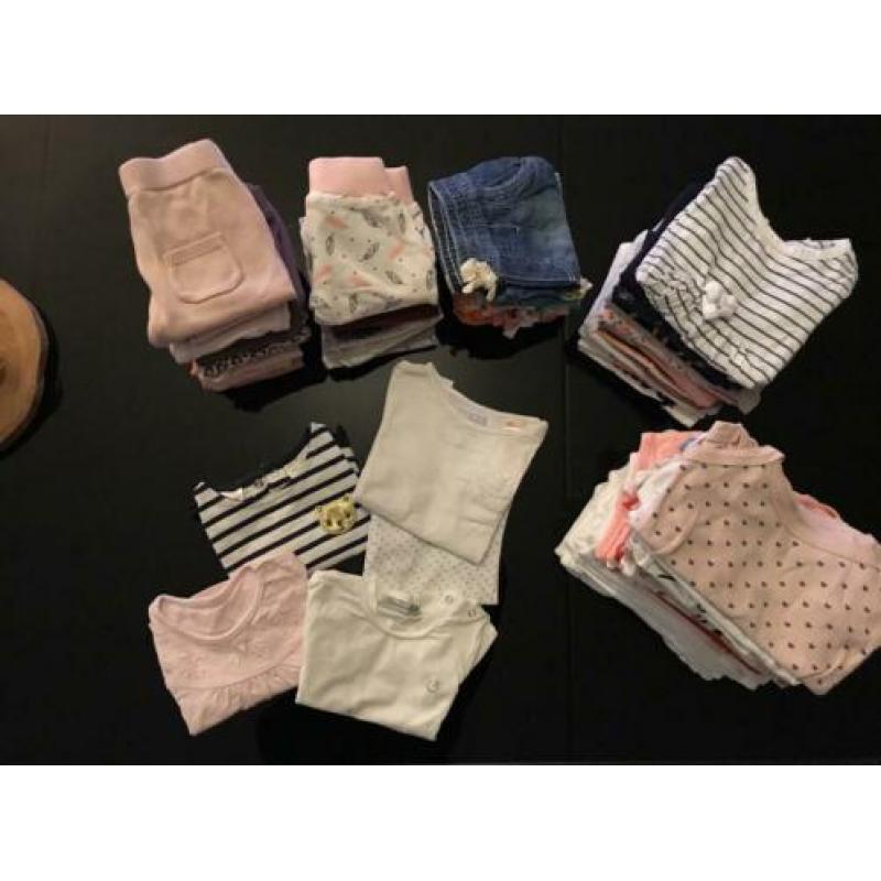 Zak vol met babykleding maat 50/56
