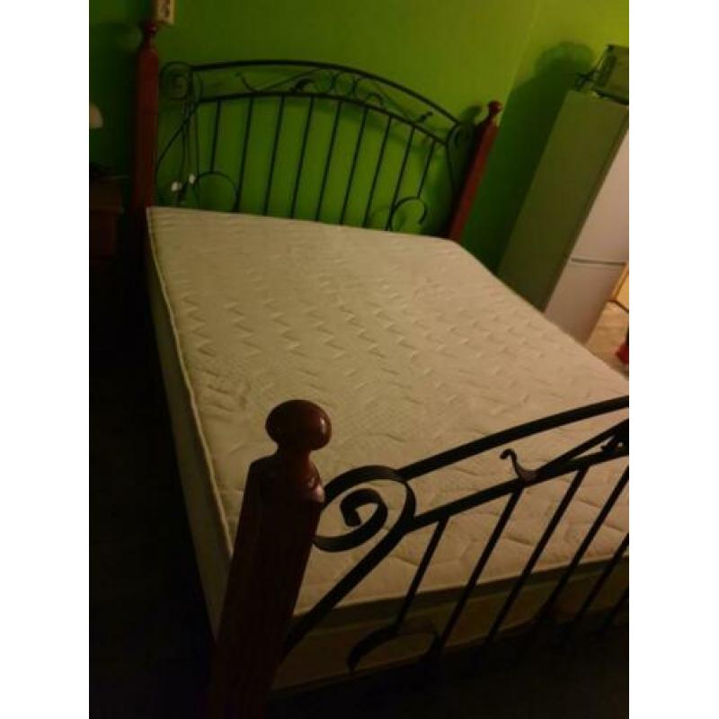 2 persoons bed