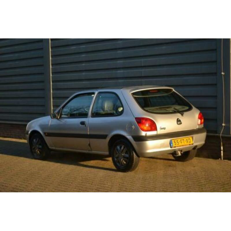 Ford Fiesta 1.3-8V Century Airco Elek. Ramen Cd Stuurbekrach