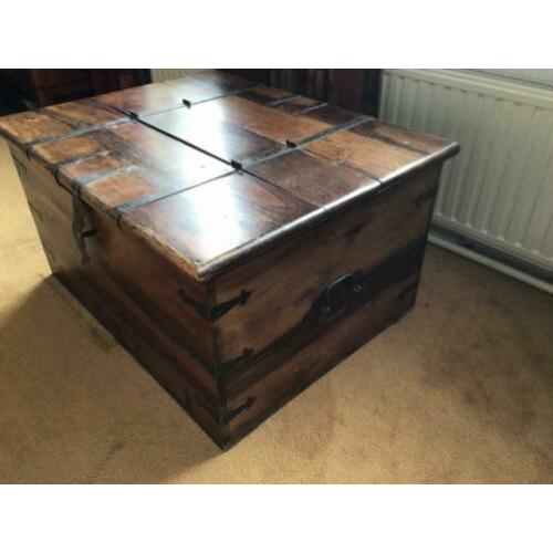 Houten kist/ salontafel