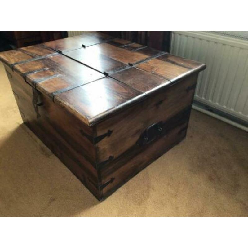 Houten kist/ salontafel