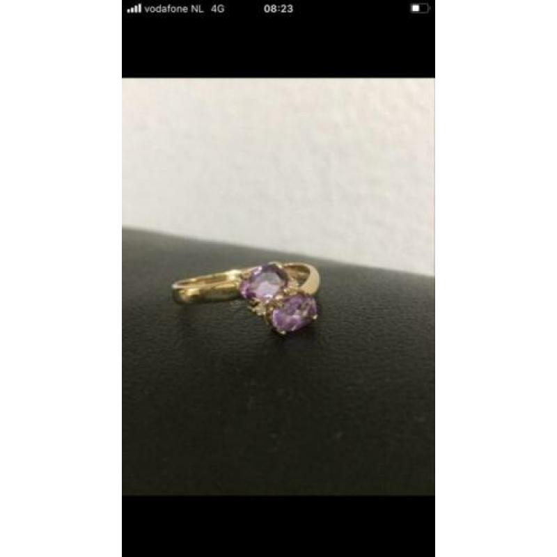 Mooie NIEUWE 9 krt gouden ring met 2 facet geslepen amethist