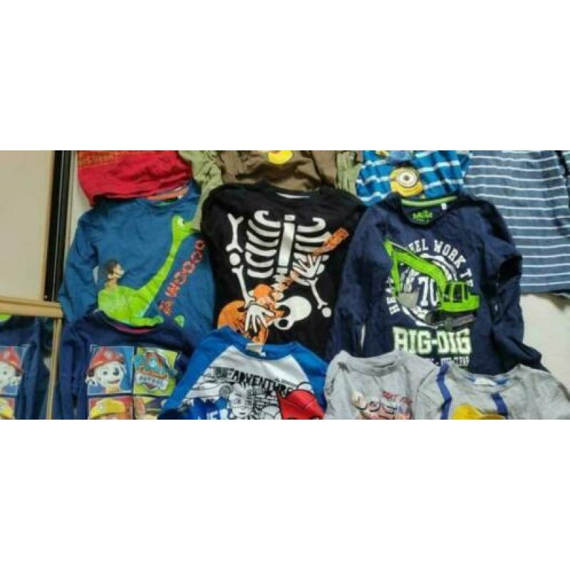 Groot pakket jongens shirts