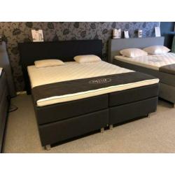 Boxspring opruiming alles tegen uitverkoop prijzen !!!