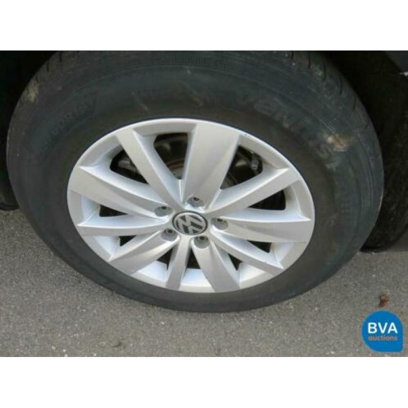 Volkswagen Passat 1.6 TDI (bj 2014, automaat)