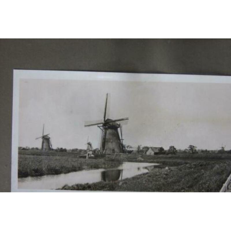 Oude zwart wit panorama foto Kinderdijk molens.