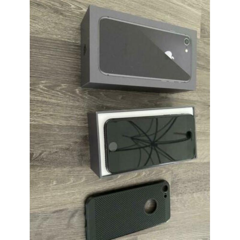 Te Koop zo goed als nieuw Apple Iphone 8 64 GB Space Grey