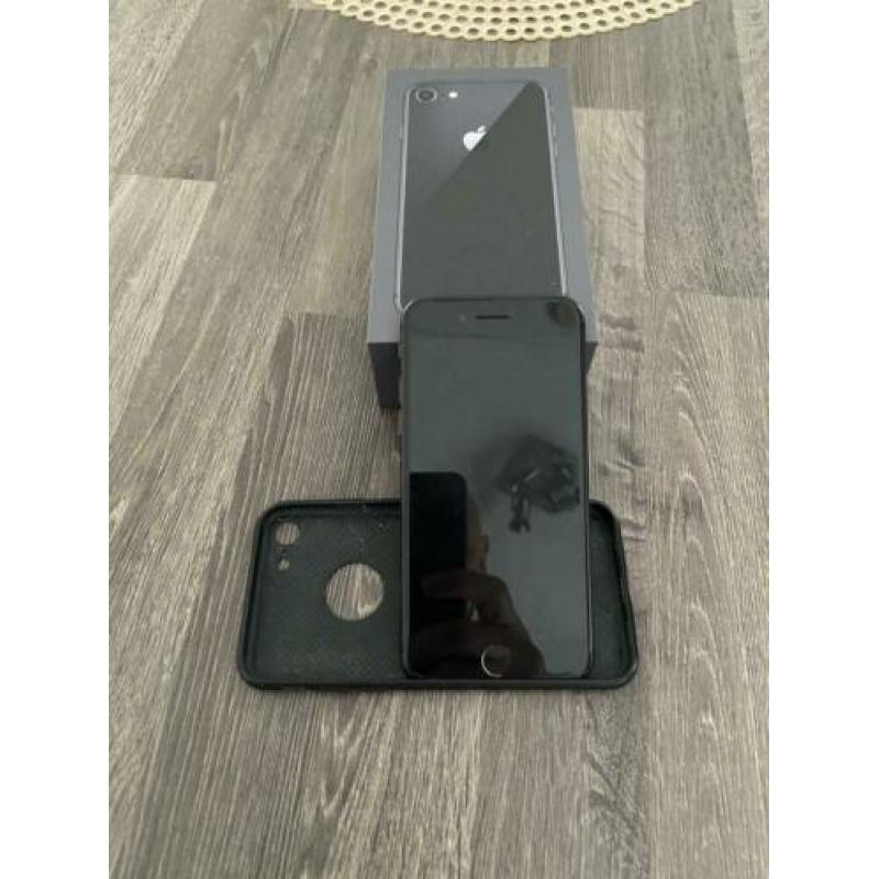 Te Koop zo goed als nieuw Apple Iphone 8 64 GB Space Grey