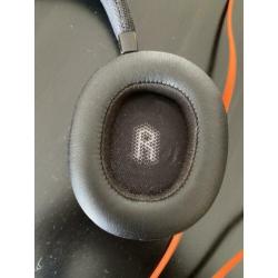 JBL E55BT Bluetooth koptelefoon