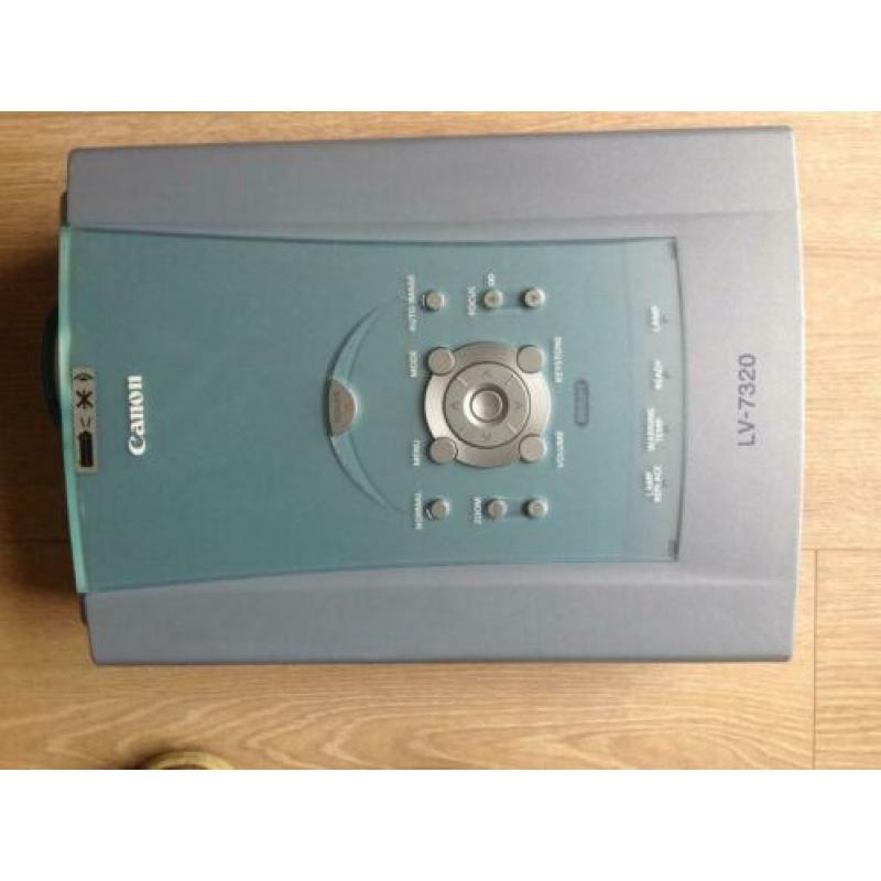 Canon beamer LV-7320E inclusief remotecontrol