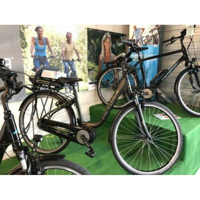 Fietsmaster victoria 5.9 e trekking bosch motor 500 w op=op!