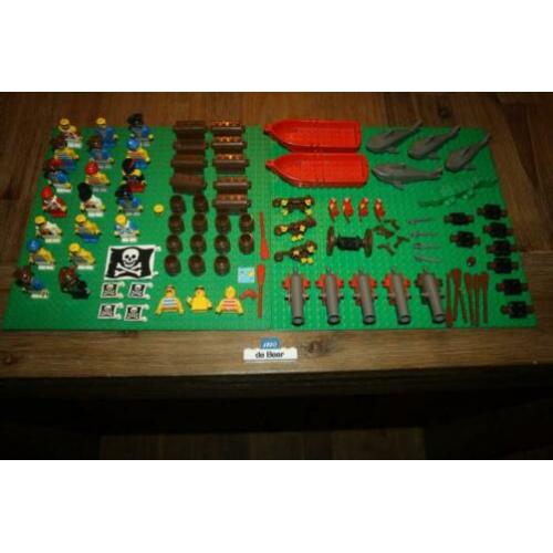 Lego lot pirates poppetjes en accessoires onderdelen.