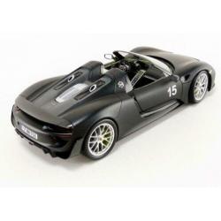 Minichamps 1:18 Porsche 918 Spyder Weissach Package Nieuw