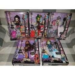 Monster high / scaris collection / complete set