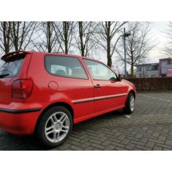 Volkswagen Polo 1.4 44KW 2000 Rood