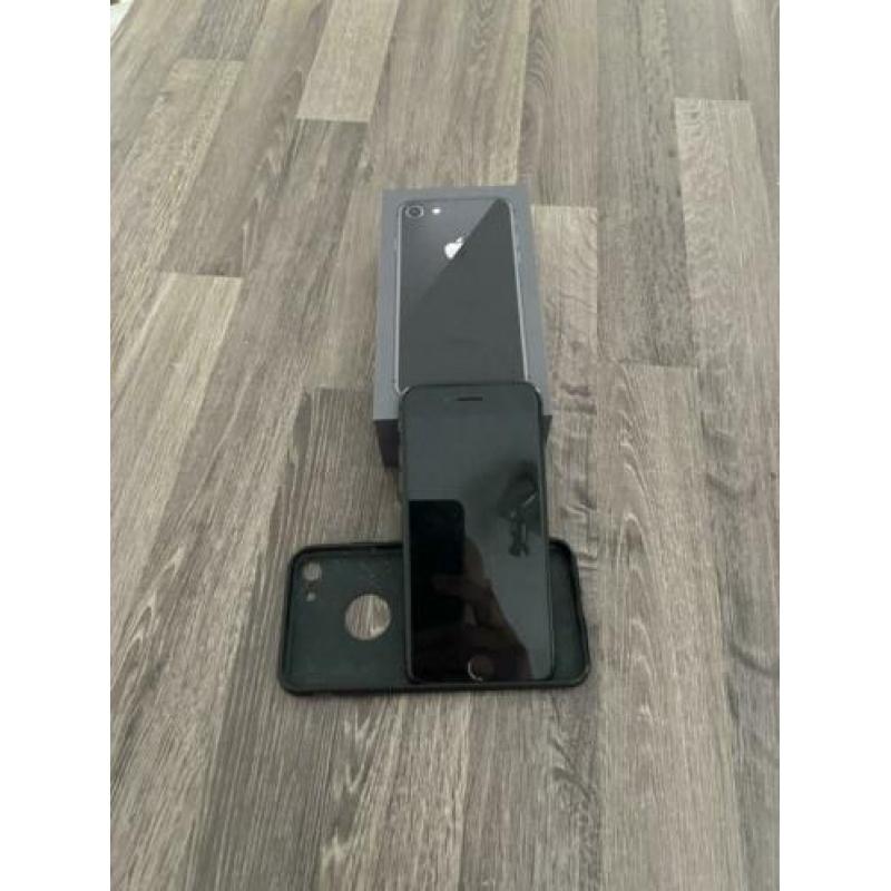 Te Koop zo goed als nieuw Apple Iphone 8 64 GB Space Grey