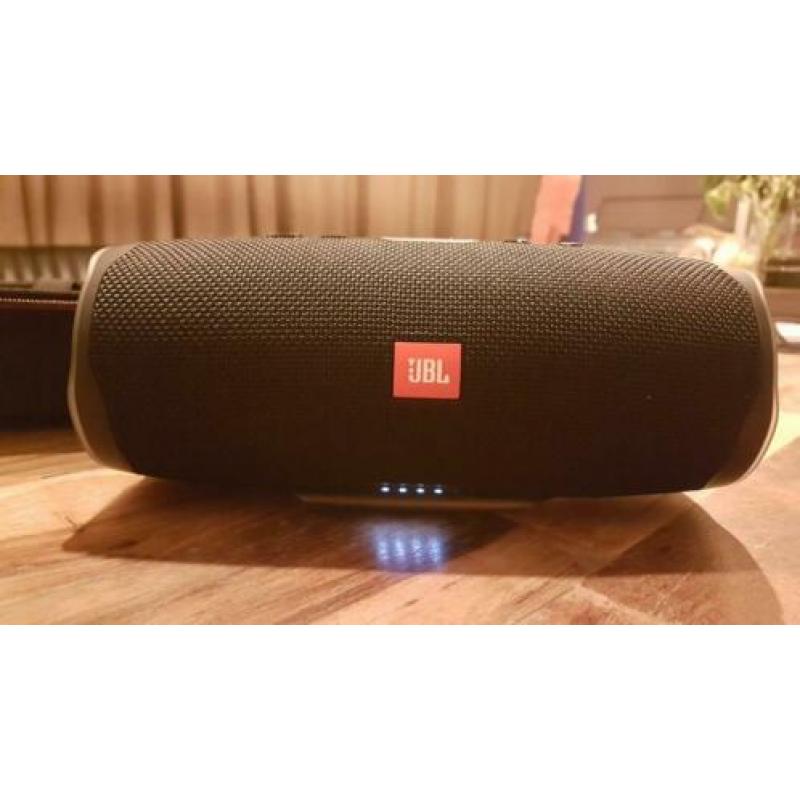 Gloednieuwe JBL Charge 4 ruilen tegen Extreme 2