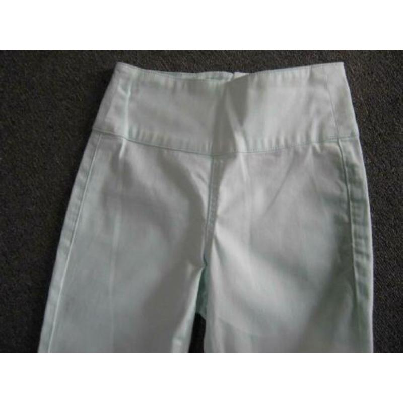 mintkleur broek, maat S. streche