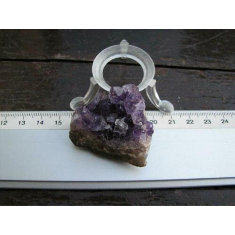 Diverse Mooie stukjes Amethyst uit Brazilië.€ 5,00 per stuk