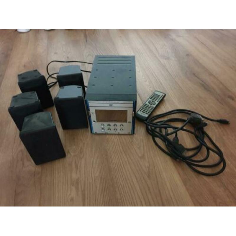 Grundig dvd - am/fm radio surround set. 5 Surround speakers
