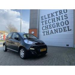 Peugeot 107 1.0 12V 5DR 2012 Zwart