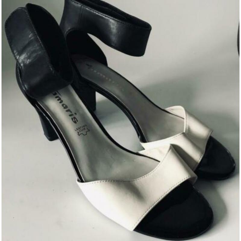 Tamaris. Zwart/witte leren sandalettes. Mt 38. Nieuw!!!