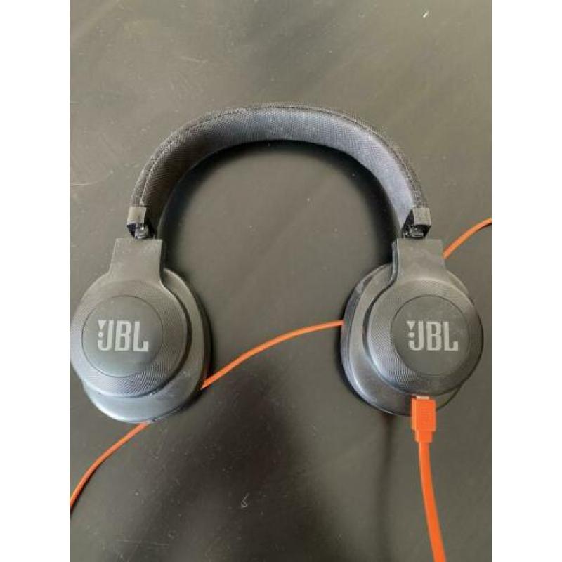 JBL E55BT Bluetooth koptelefoon