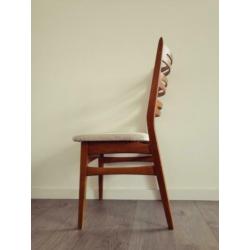 Retro vintage design stoelen opnieuw gestoffeerd