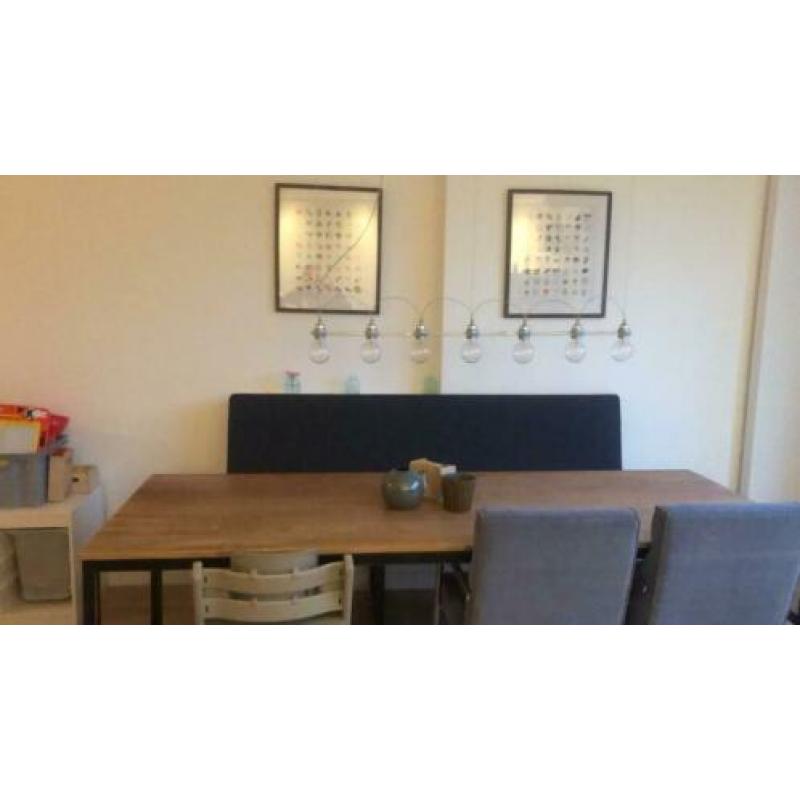 Stoere eettafel van teakhout (90x240 cm) met stalen poten