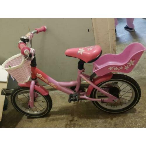 Mooie meisjes fiets
