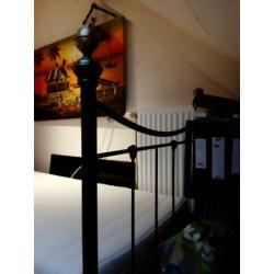 Zwart stalen bed 90x210 auping