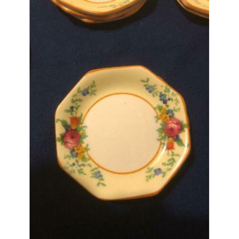 Crown Ducal Ware presenteerschaal en bonbonbordjes jaren 20
