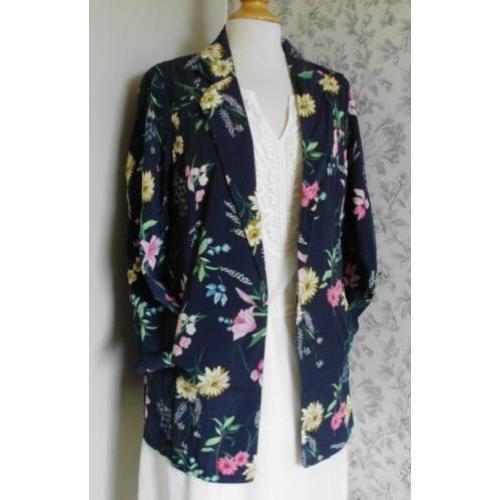 Nieuwe zomerblazer maat M