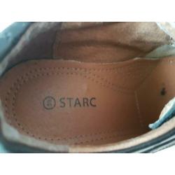 Netten Leer schoenen maat 39.