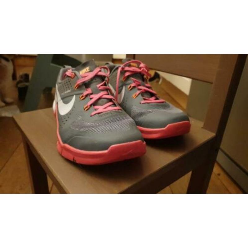 Nike flywire 38,5 zgan
