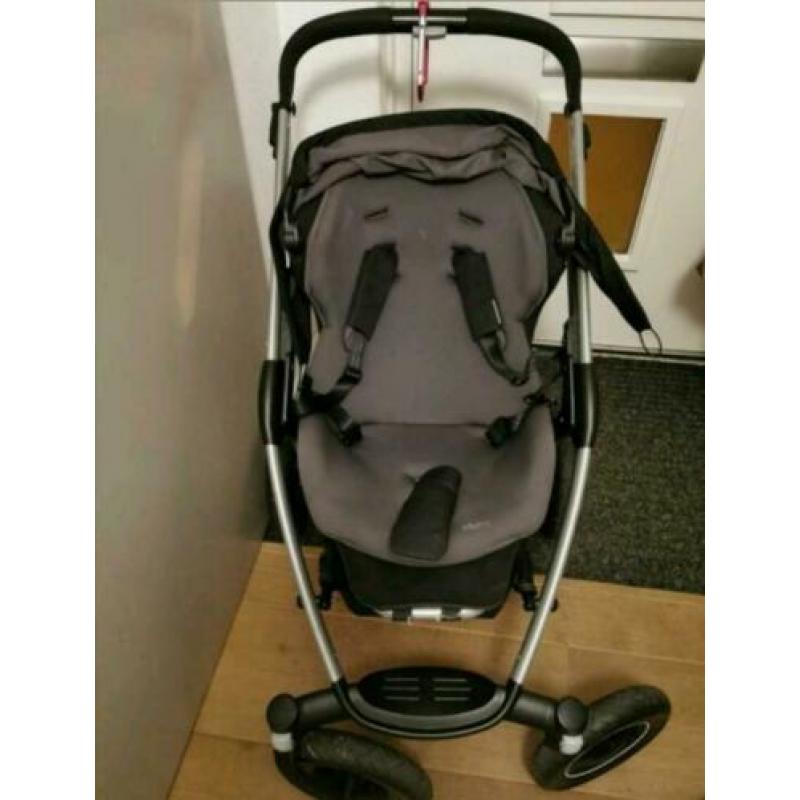 Maxi cosi mura 4 (auto stoel, reiswieg en kinderwagen!! )