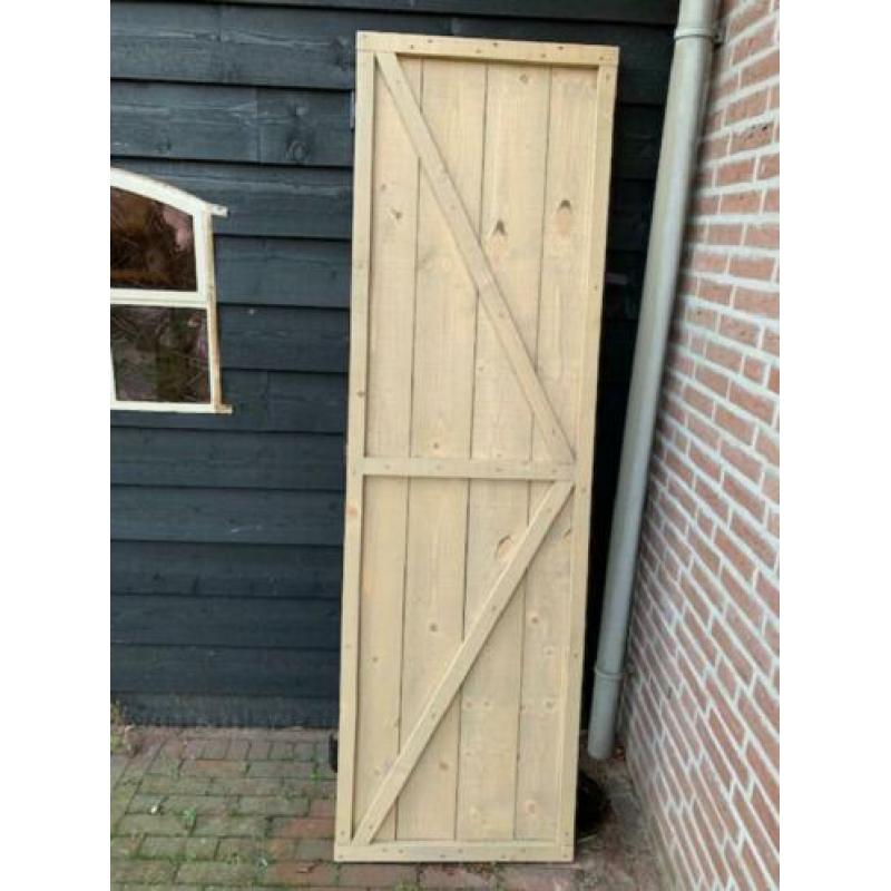 STOERE NIEUWE HOUTEN DEUR. Ook te gebruiken als BARNDEUR.