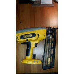 Dewalt DC618 18 V afwerk tacker body VERKOCHT