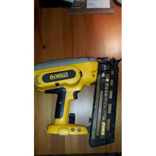 Dewalt DC618 18 V afwerk tacker body VERKOCHT