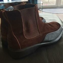 Floris van Bommel boots, maat 8½.