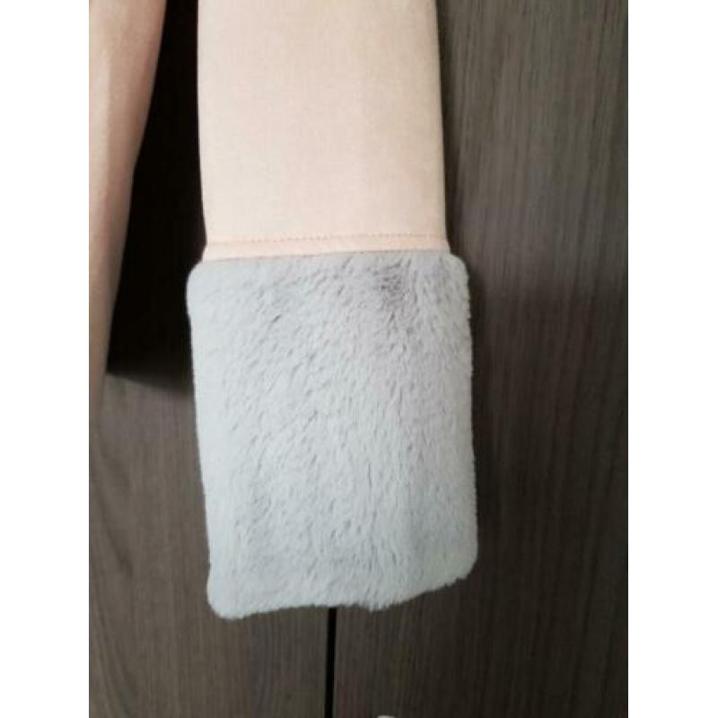 Zara trui suede roze met grijze teddy mouwen mt medium