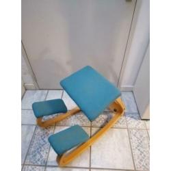 Stokke balans kniestoel turqoise