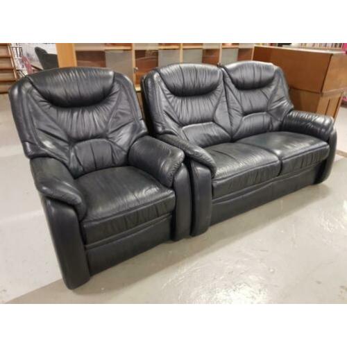 Heel net lederen bankstel donkerblauw 2.5 zits en fauteuil