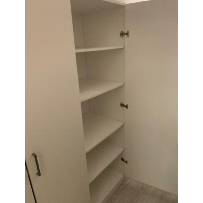 Goedkopen Ikea kledingkast