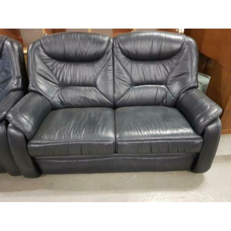 Heel net lederen bankstel donkerblauw 2.5 zits en fauteuil