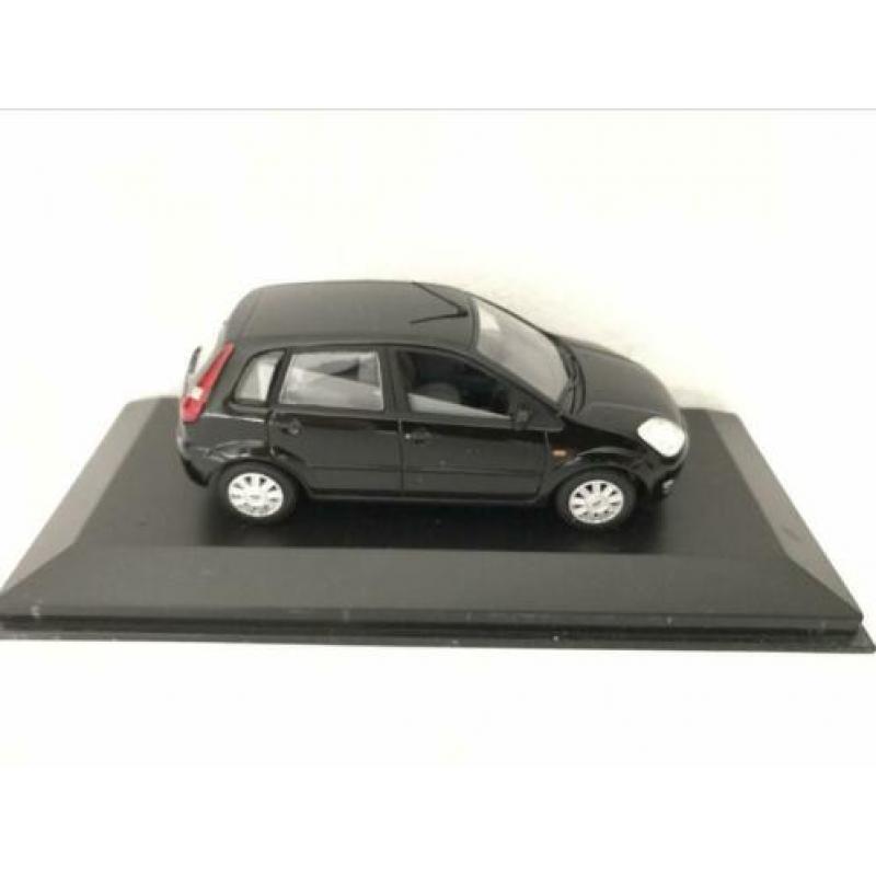 Ford Fiesta mk5 - MiniChamps