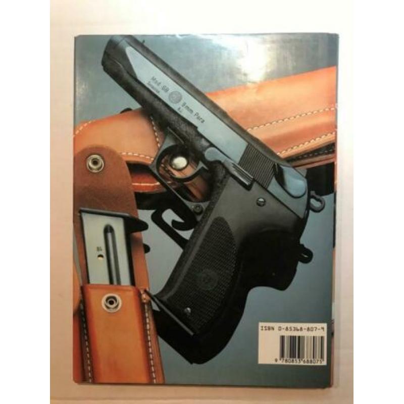 Militiar Pistool en Revolvers boek leger WWII schietsport