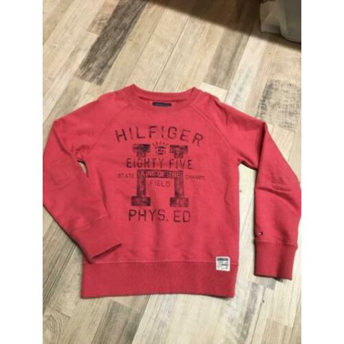 Tommy Hilfiger sweater 128