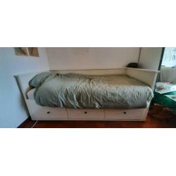 Ikea Hemnes bed