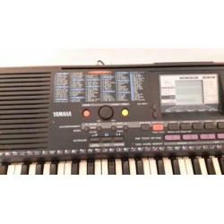 Yamaha psr 220 keyboard.
